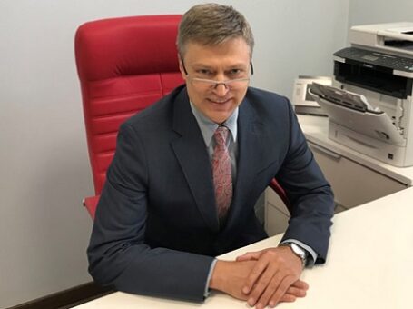 Матвеєв Володимир Адольфович